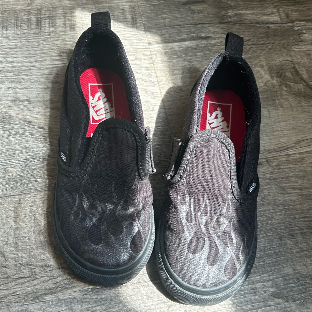 Vans - Toddler/Kids Slid-On Velcro Shoes